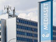 Mediaset dopo il video di Corona: “Libertà di espressione non è libertà di diffamazione”