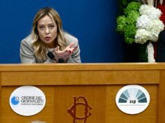 Meloni: “Trump non attaccherĂ la Groenlandia, Ue parli con la Russia”