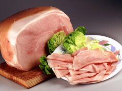 Non solo prosciutto cotto cancerogeno, il medico: “Altri 4 cibi da centellinare”