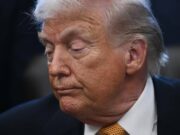 Trump: “Iran ha fermato uccisioni”. Attacco a Teheran rimane opzione