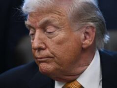 Trump: “Iran ha fermato uccisioni”. Attacco a Teheran rimane opzione