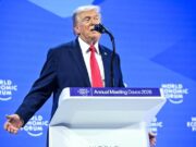 Trump e la gaffe a Davos, Groenlandia diventa Islanda