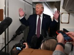 Trump, il nuovo guasto e il rapporto pessimo con l’Air Force One: “Vecchio e piccolo”
