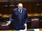Ucraina, Crosetto su proroga aiuti a Kiev: “Qualcuno se ne vergogna, io ne sono fiero”