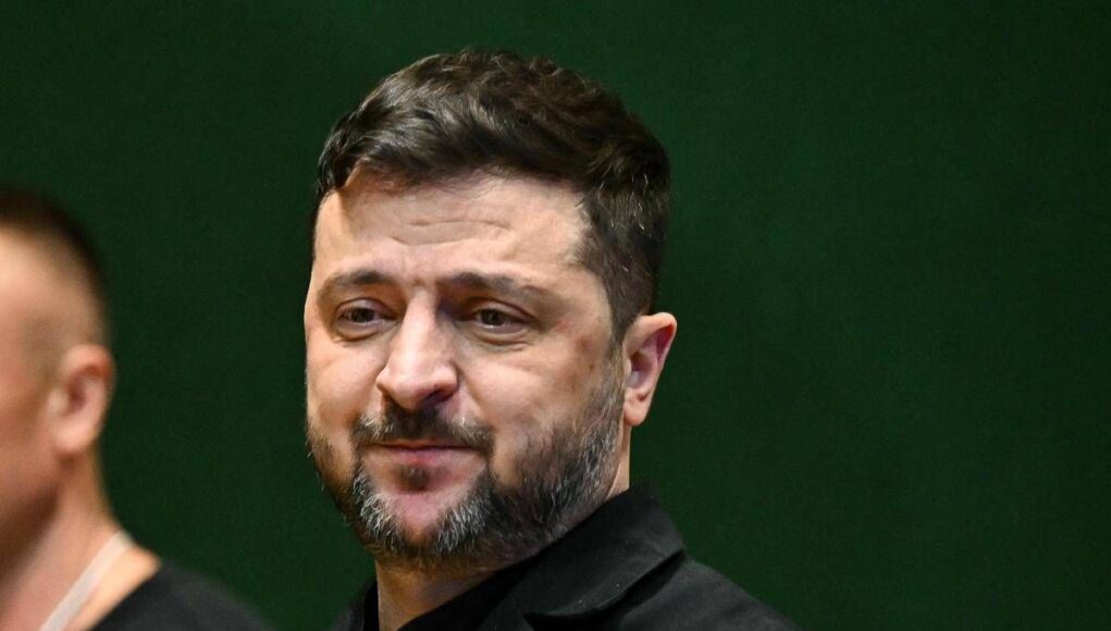 Ucraina, Zelensky: “Trump ci darà i Patriot”. Colloqui continuano oggi a Abu Dhabi