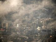 Venezuela, italiana a Caracas sotto choc: “Casa tremava per esplosioni, file infinite ai negozi”