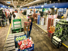 Rivolta al CAAT di Grugliasco: “Il turno diurno ucciderebbe il fresco” CAAT Torino