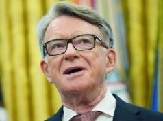Caso Epstein, possibili altre dimissioni dopo pubblicazione messaggi WhatsApp di Mandelson
