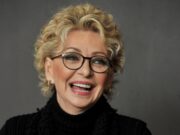 Bonaccorti, i funerali a Roma: le parole di Renato Zero, la folla a piazza del Popolo e l’affetto degli amici