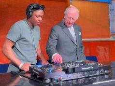 Carlo III cambia ruolo, da sovrano a DJ. E il risultato è incredibile