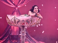 Dita Von Teese: “Il burlesque oggi è potere, non solo seduzione”