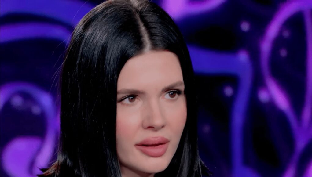 Evelina Sgarbi, l’appello ad Achille Lauro: “Vorrei conoscerlo”. E la dedica a papà Vittorio