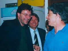 Giorgetti e la foto con il fondatore della Lega Nord, l’addio a Umberto Bossi