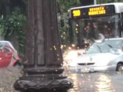 Grandine a Roma sud e sul litorale: strade allagate e traffico in tilt