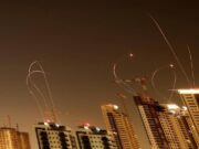 Guerra Iran, missile su Tel Aviv fa 6 feriti. Nuovo raid Idf sul Libano – La diretta