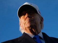 La ‘linea diretta’ con Trump, tutti i giornalisti hanno il numero privato del presidente a Washington