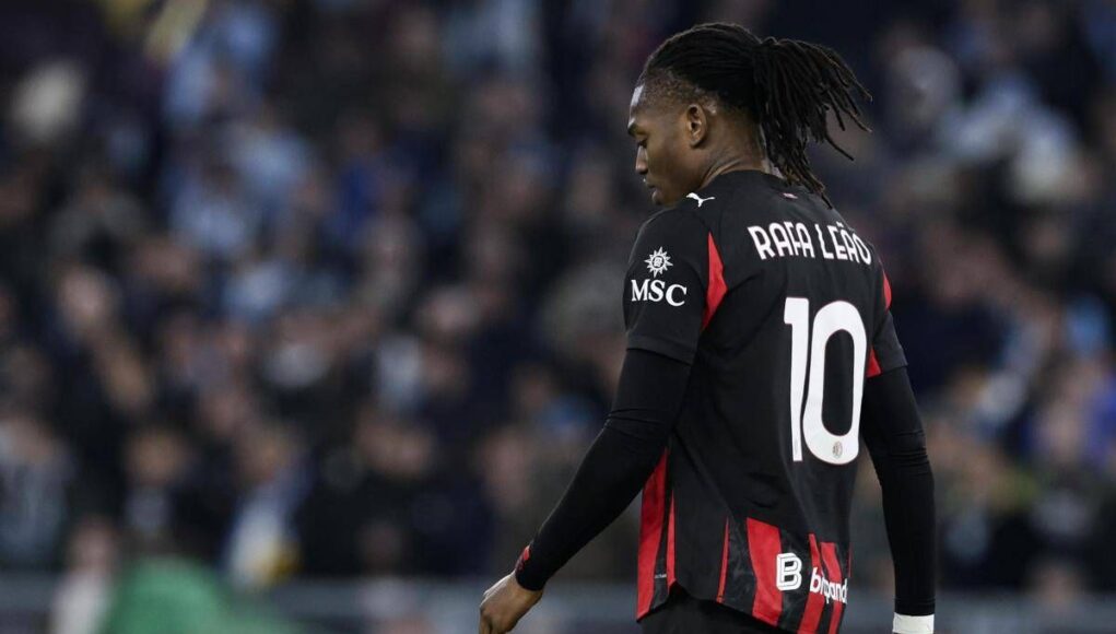 Milan, infortunio per Leao in allenamento: salta il Torino