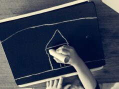 Pedopornografia, tutela minori e informazione: ecco perché non fare i nomi degli arrestati, cosa dice il codice deontologico