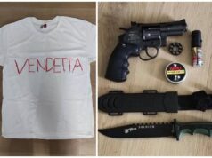 Prof accoltellata a scuola, il 13enne aveva annunciato su Telegram: “La ucciderò”