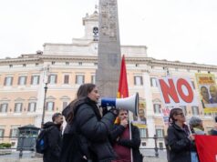 Roma, oggi manifestazione per lo stop alla guerra e il no al Referendum