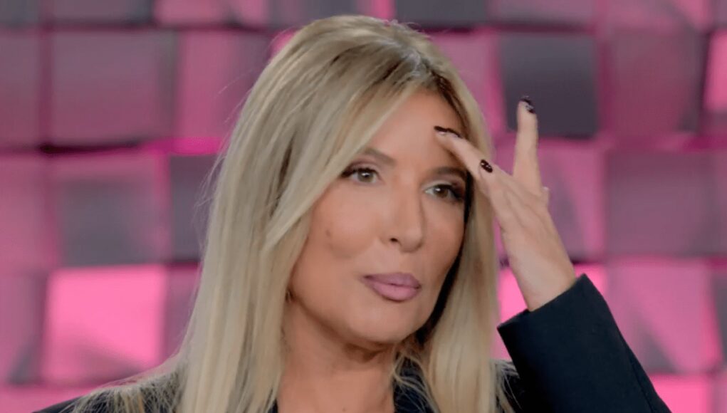 Selvaggia Lucarelli, matrimonio rimandato: “Non siamo riusciti a organizzare”