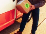 Slitta la tassa sui mini pacchi, ministero verso provvedimento: le novità