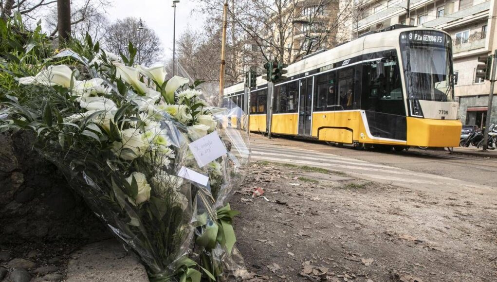 Tram deragliato a Milano: focus su telefono autista, scatola nera e protocollo
