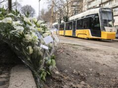 Tram deragliato a Milano, il conducente non risponde a pm: “Non è nelle condizioni fisiche”