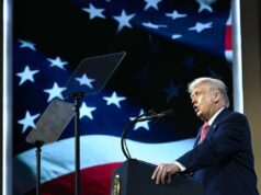 Trump: “Iran implora per un accordo”. E lo Stretto di Hormuz diventa ‘di Trump’