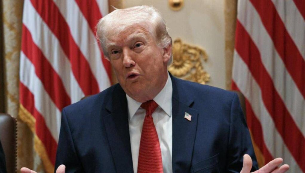 Trump svela il regalo dell’Iran: “Mi manda 10 petroliere cariche di greggio”