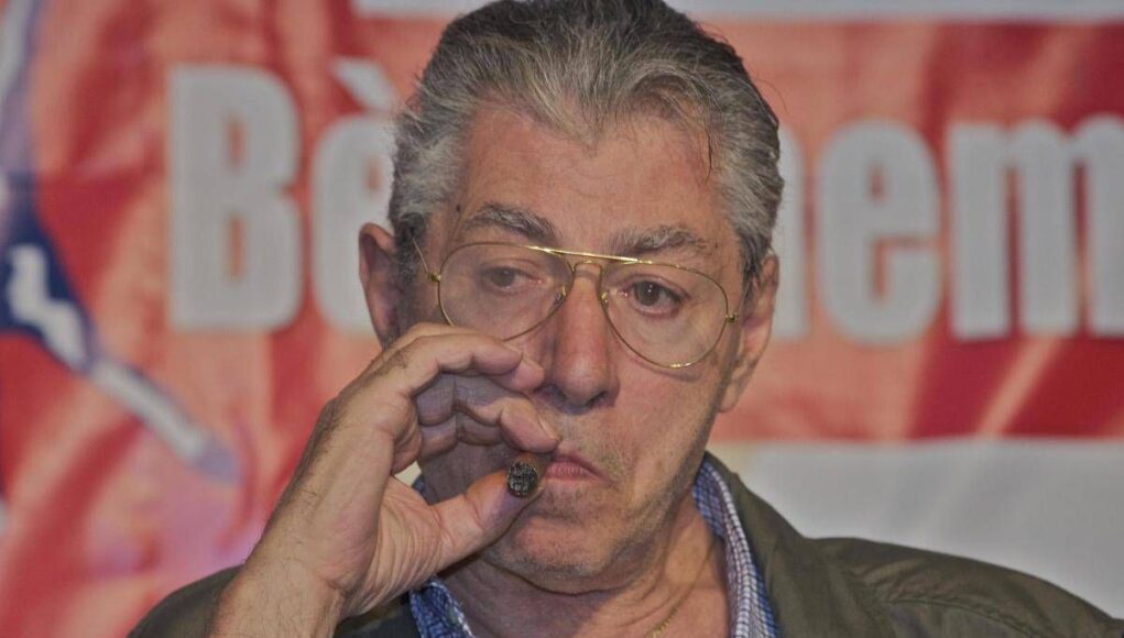 Umberto Bossi, da ‘Roma ladrona’ a ‘La Lega ce l’ha duro’: anatomia del linguaggio del Senatur