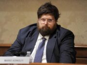 Adinolfi denuncia ‘Le Iene’: “Contro di me agguati ad personam”