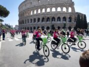 ‘Bicinrosa’ torna a Roma, sport e prevenzione contro il cancro al seno