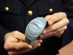 Braccialetti elettronici, linee guida: Commissione du femminicidio approva relazione