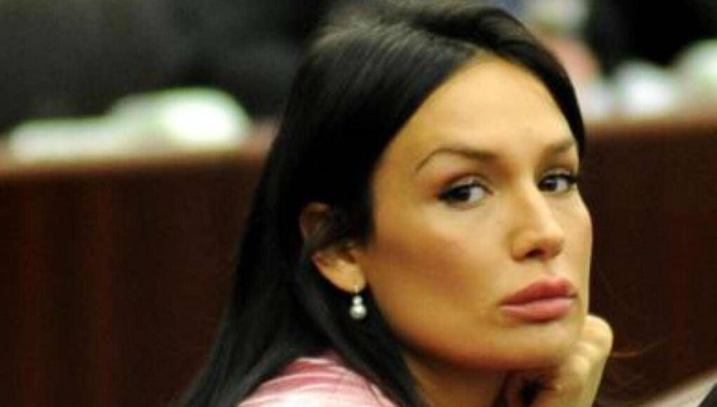 Caso Ruby, ‘Mi Manda Rai3’: Nicole Minetti graziata da Mattarella “per motivi umanitari”