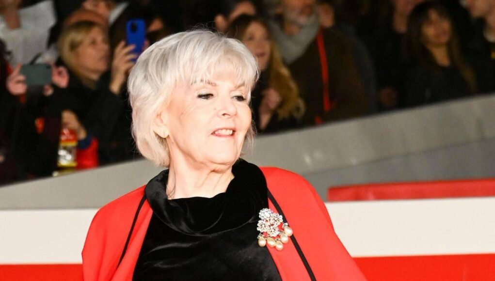 Caterina Caselli compie 80 anni: il Casco d’Oro tra voce, talento e intuizione