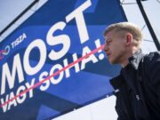 Elezioni in Ungheria, chi è Magyar: l’ex insider che può battere Orban