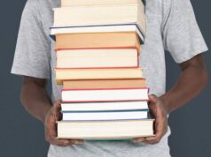 Giornata mondiale del libro, tutte le curiosità: dalla data del 23 aprile alla tradizione delle rose