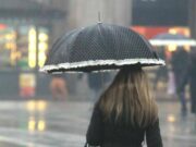 Giù le temperature, arriva il maltempo prima della nuova svolta: le previsioni meteo