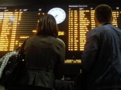 Guasto sulla linea Alta Velocità Roma–Napoli, treni nel caos: cancellazioni e ritardi record