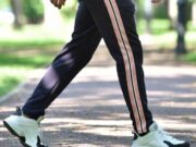 Il falso mito dei 10mila passi, camminare 15 minuti aiuta il cuore