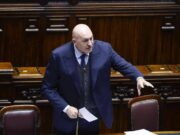 Iran, Crosetto: “Il rischio di questo conflitto è la follia”