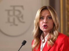 Iran, Macron e Starmer annunciano missione per riapertura duratura Hormuz. Meloni: “Italia pronta a schierare le navi con autorizzazione del Parlamento”