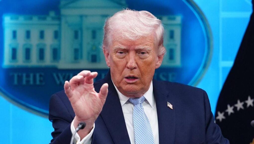 Iran, Trump: “Possiamo distruggerlo in una notte, ho il piano migliore di tutti”