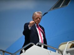 Iran-Usa, negoziati in bilico. Trump: “Accordo o distruggo tutto”. Colpita e bloccata nave di Teheran