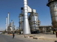 Iran ‘sommerso’ dal petrolio, Teheran sfrutta serbatoi abbandonati e container improvvisati