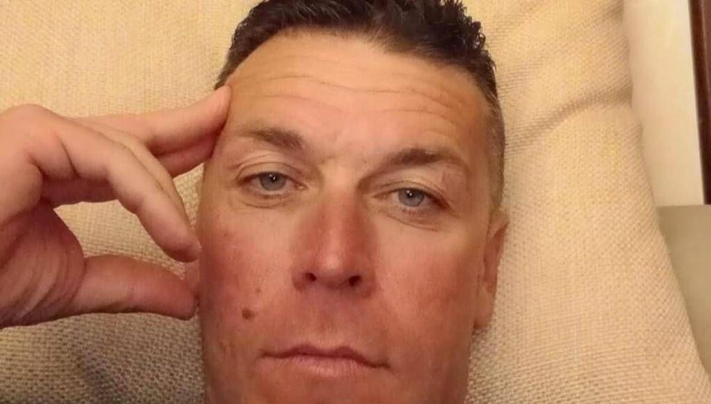 Massa, “Giacomo Bongiorni colpito anche mentre era a terra”: la ricostruzione del pestaggio