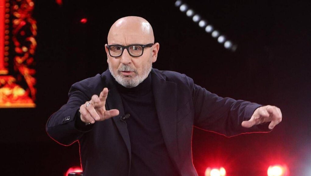 Maurizio Battista denunciato dall’ex impresario per stalking e diffamazione