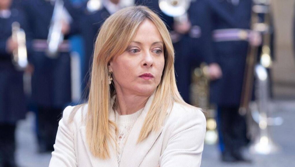 Meloni: “Agire subito su stop patto stabilità. Papa? Leader religiosi non devono fare ciò che dicono politici”