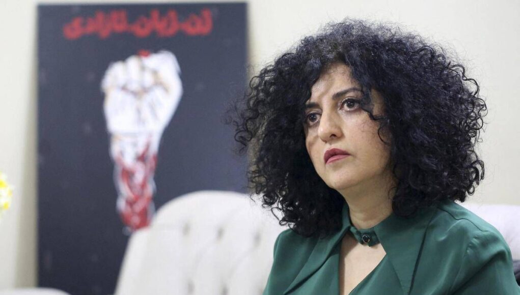 Narges Mohammadi grave in carcere, possibile attacco cardiaco: appello del marito per il rilascio